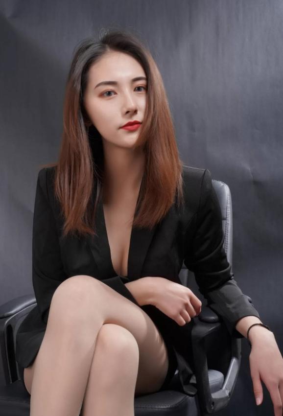 丝袜系列《丝慕GIRL》高跟鞋丝袜制服合集全6系合集（SM/特写/蜜系列/熟系列/海外版带视频/故事）