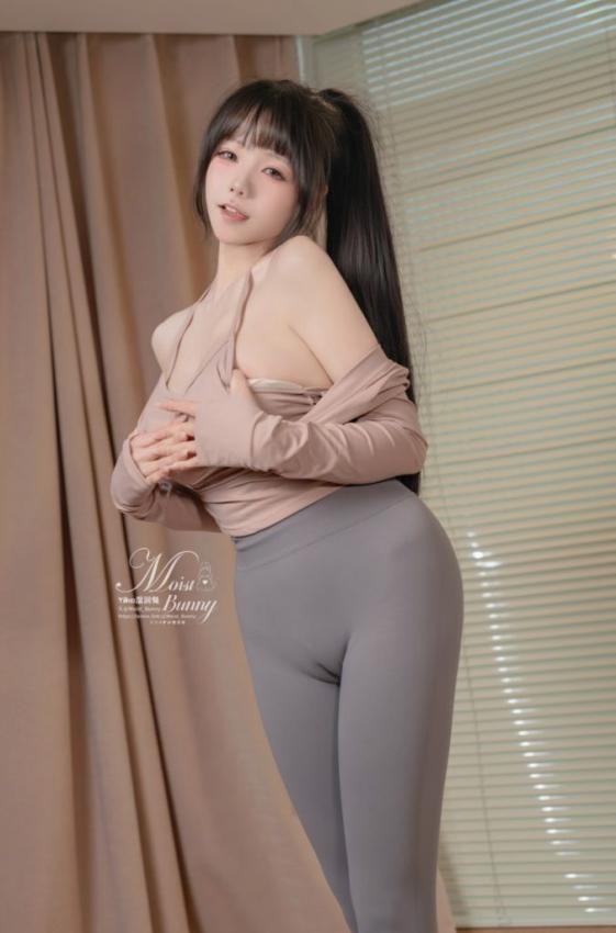 咬一口兔娘 NO.222 06月作品『上门私教课』[110P2V-2.76GB]